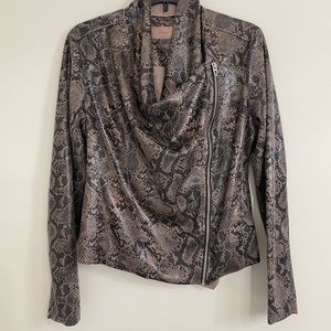 BLANKNYC!  This is the perfect light weight jacket to elevate your outfit!